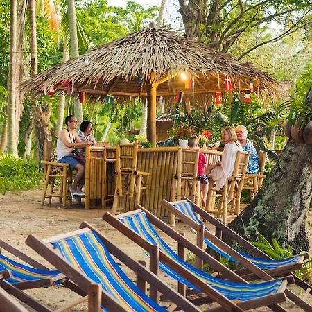 Baan Mai Beachfront Lone Island Phuket Extérieur photo