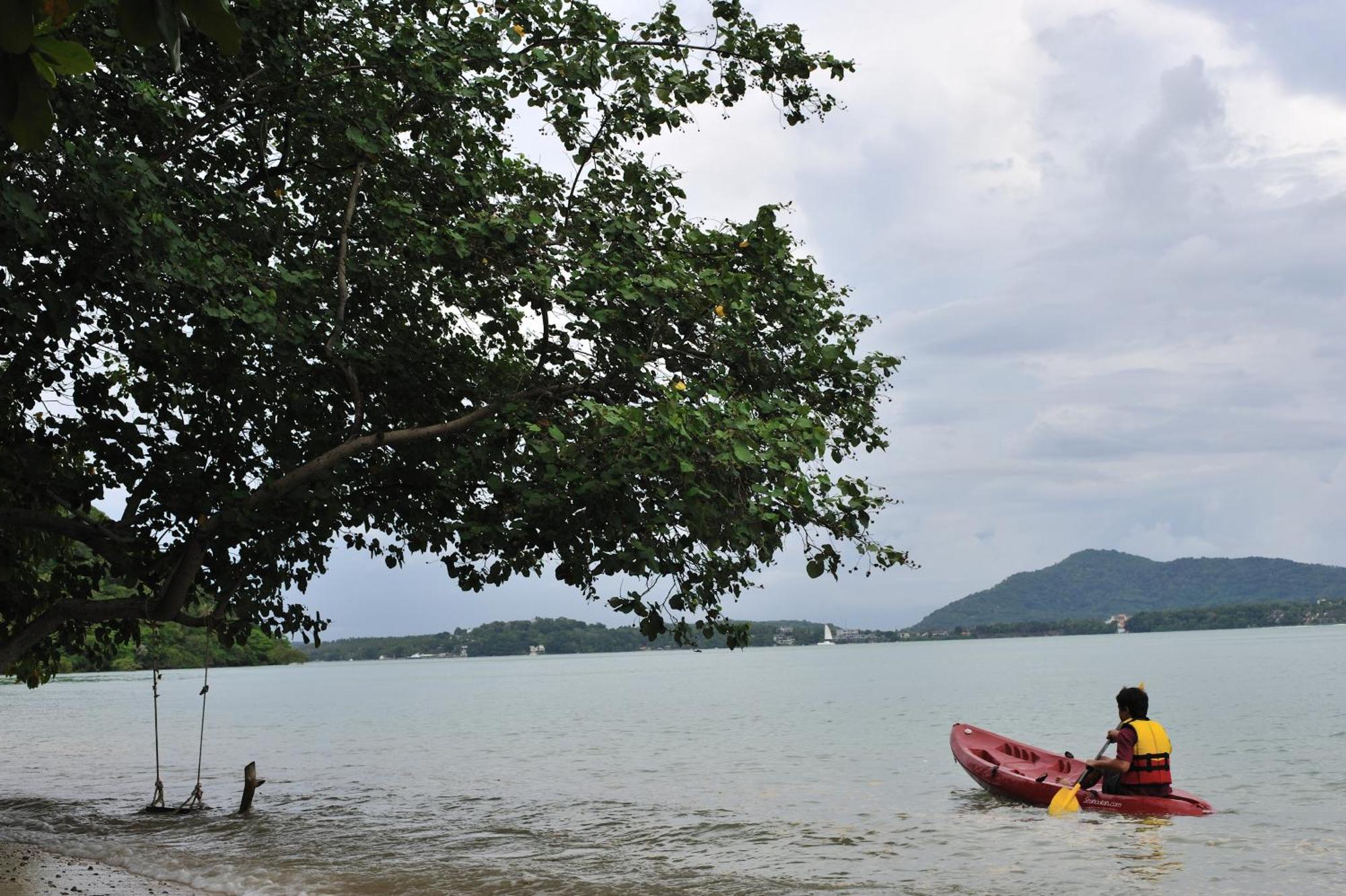 Baan Mai Beachfront Lone Island Phuket Extérieur photo