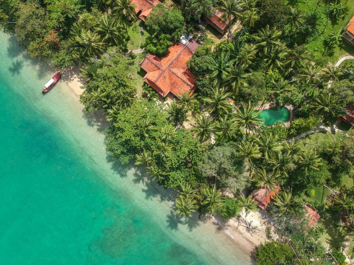 Baan Mai Beachfront Lone Island Phuket Extérieur photo