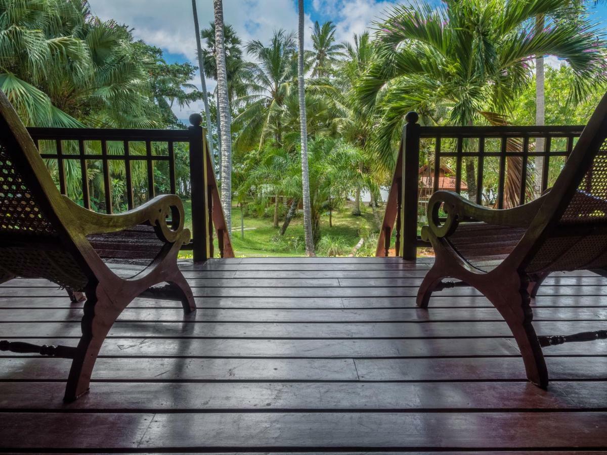 Baan Mai Beachfront Lone Island Phuket Extérieur photo