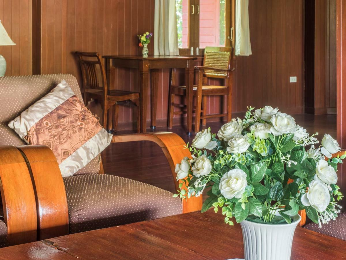 Baan Mai Beachfront Lone Island Phuket Extérieur photo